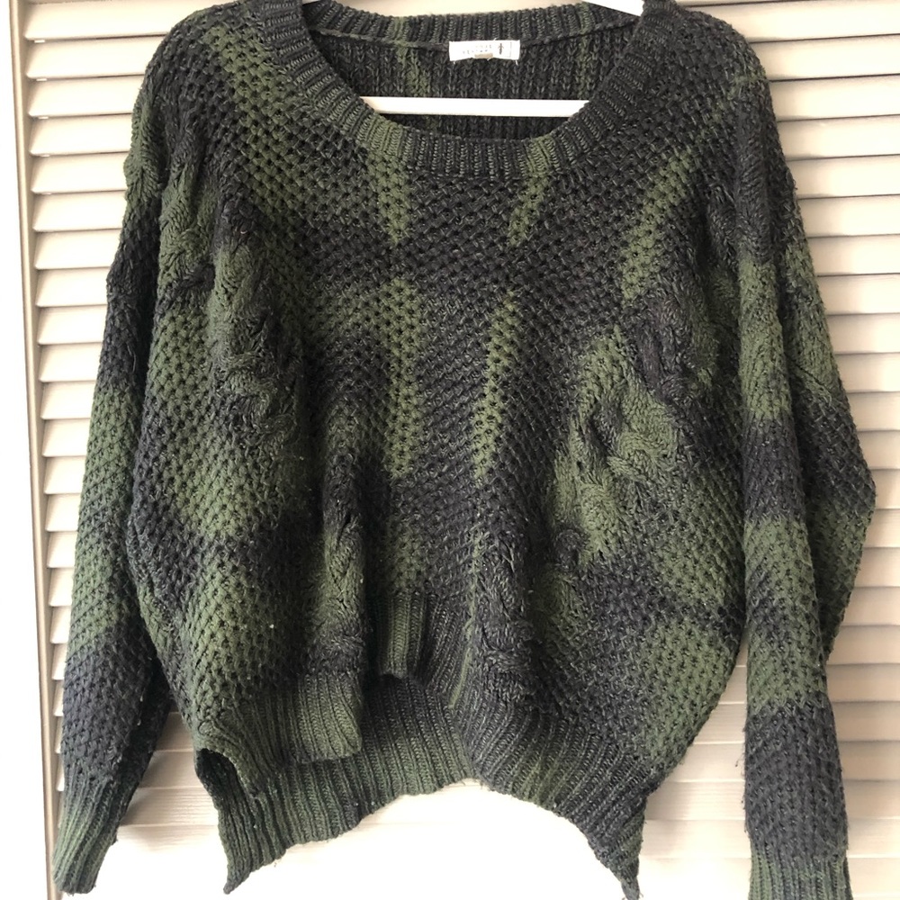 Knot sisters cropped sweater